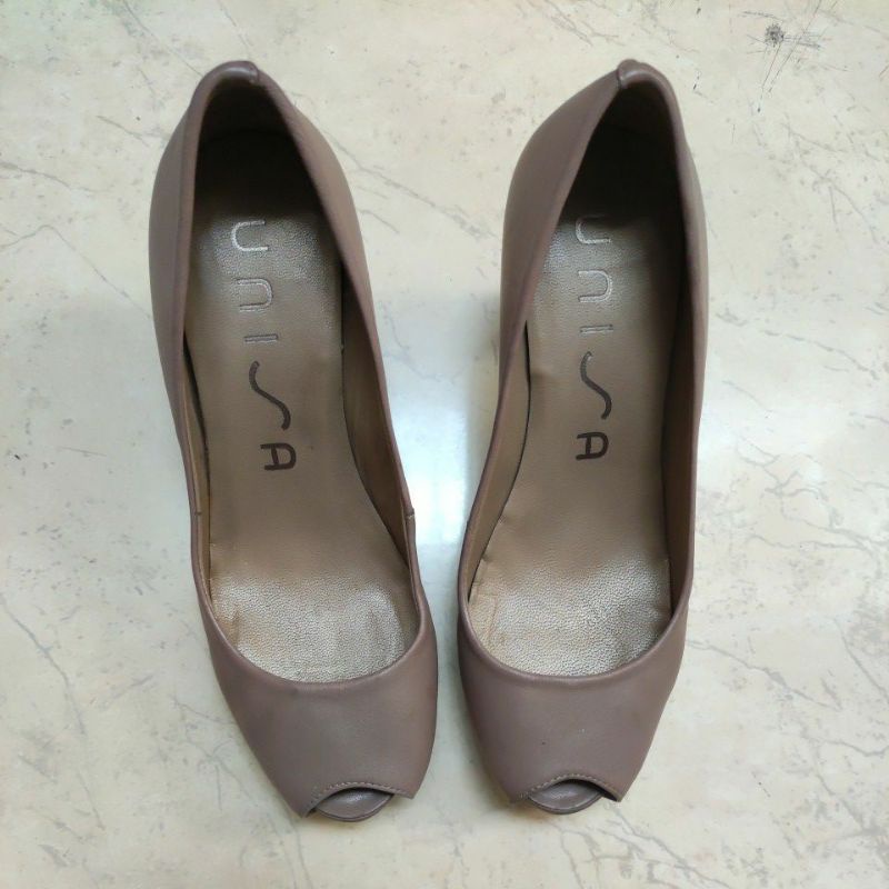 Sepatu Kulit merk Unisa Original size 36 (Preloved)