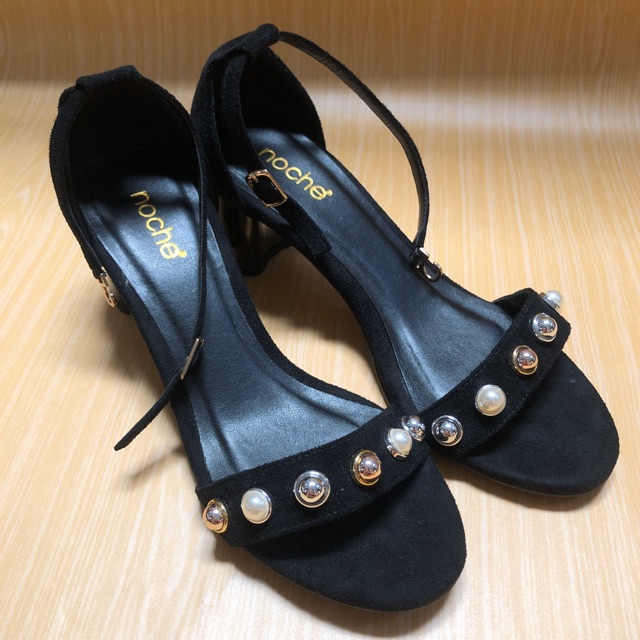 Noche hibiscus sepatu sandal heels preloved