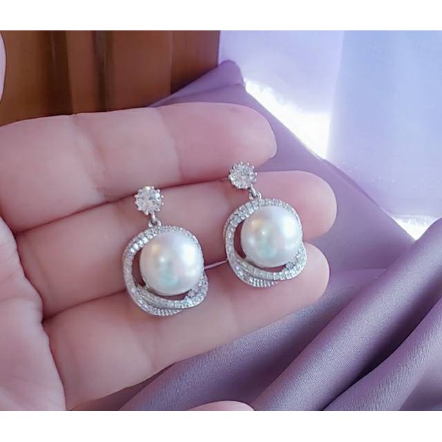 Anting giwang permata zirconia