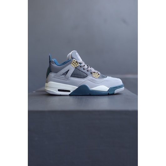 JORDAN 4 RETRO MONSOON BLUEE