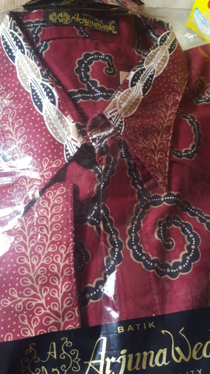 Arjuna Weda Kemeja Batik Sawat Daun Hati - Merah