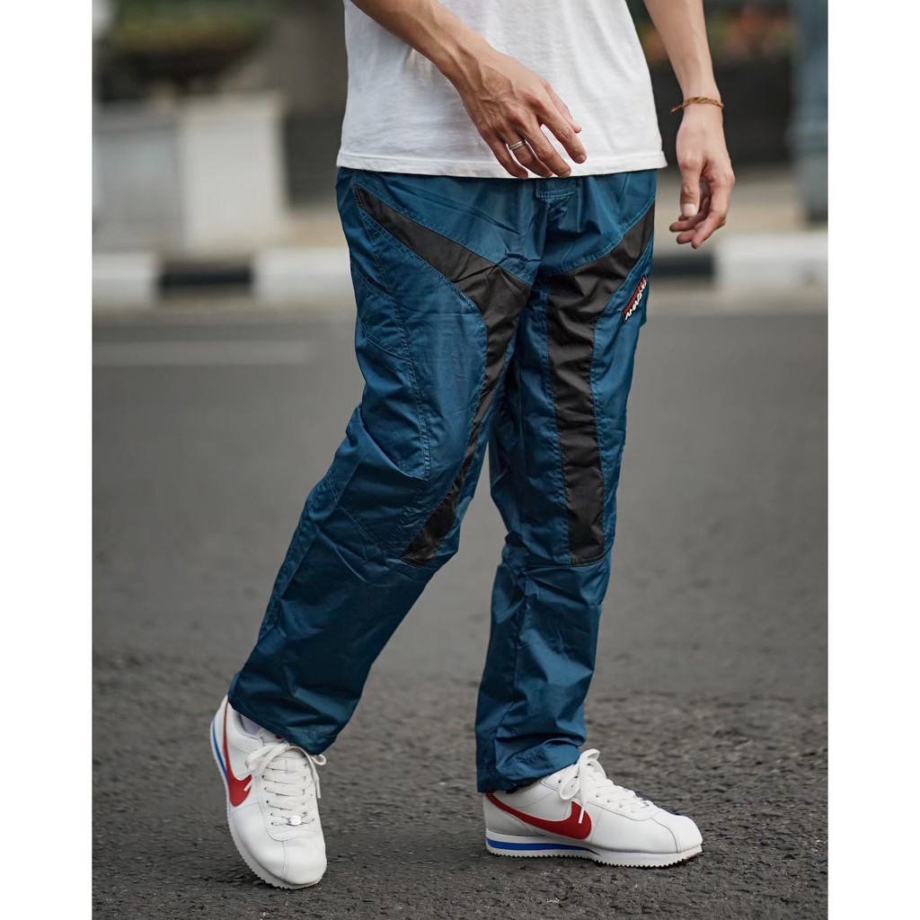 Celana panjang waterproof anti air amazing / Celana Gunung Training Panjang / celana trip