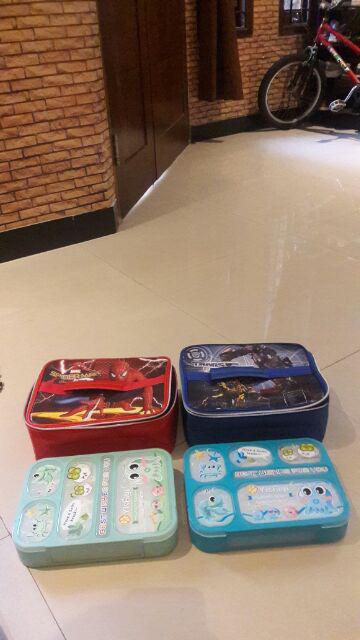 Paket Lunch Box Yooyee Sekat 6 Grid  Karakter + Lunch Bag Karakter