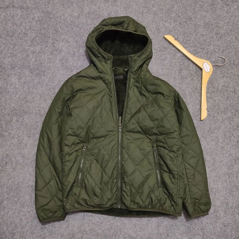 JACKET UNIQLO SHERPA SECOND / JACKET UNIQLO SECOND / JACKET OUTDOOR SECOND / JACKET GUNUNG / JACKET 