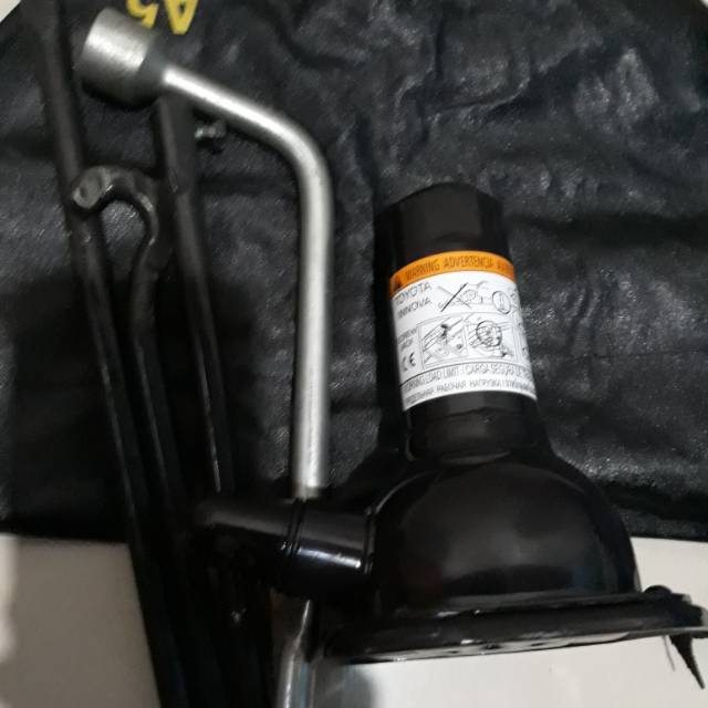 New dongkrak mobil toyota innova