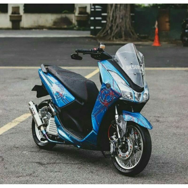 [BISA COD] WINDSHIELD YAMAHA LEXI MODEL BUBBLE TEBAL 4 MILI VISOR YAMAHA LEXI MODEL BUBBLE TEBAL 4 M