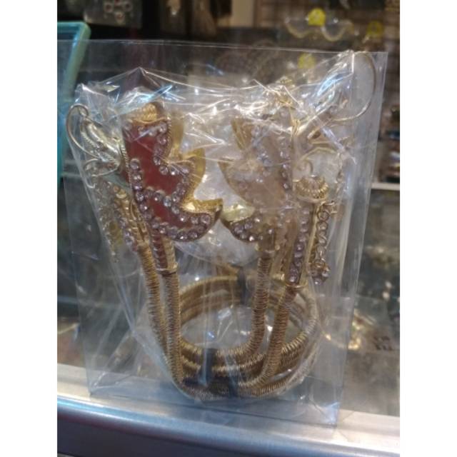 Gelang burung bahu gelang pengantin dodot jawa