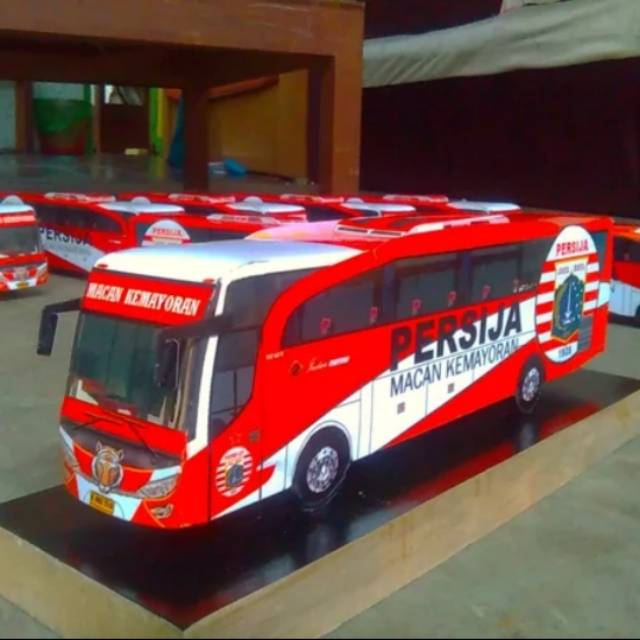 Papercraft miniatur bus Persija