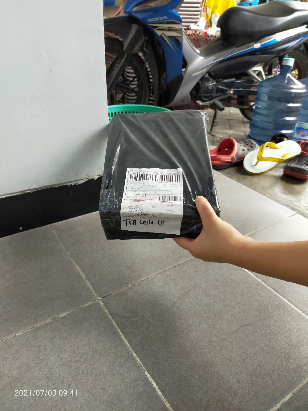 Jam Beker Kring Spongebob / Jam Meja Cute / Jam Beker Dekorasi - 6012