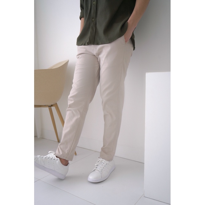 Kadaka MB-0106 Chino Pants Celana Panjang Pria