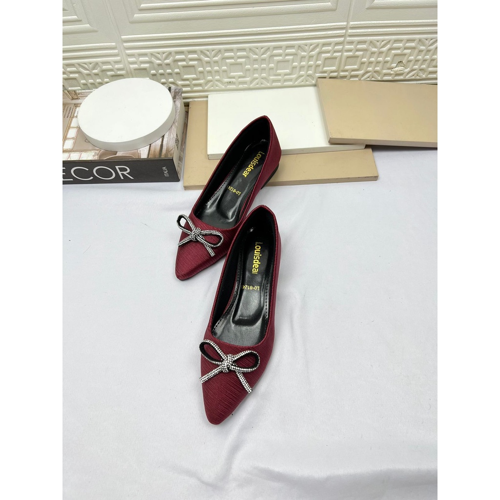 sepatu wanita terbaru kekinian bahan satin 2 cm  LOUISDEAR B133