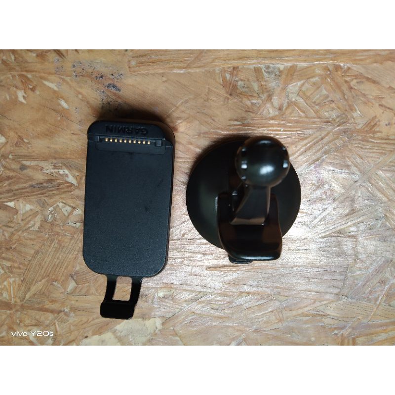 Holder Mount Charger buat GPS Garmin Nuvi 3770RLM  LM second mulus ada speakernya dan ada Lubang USB