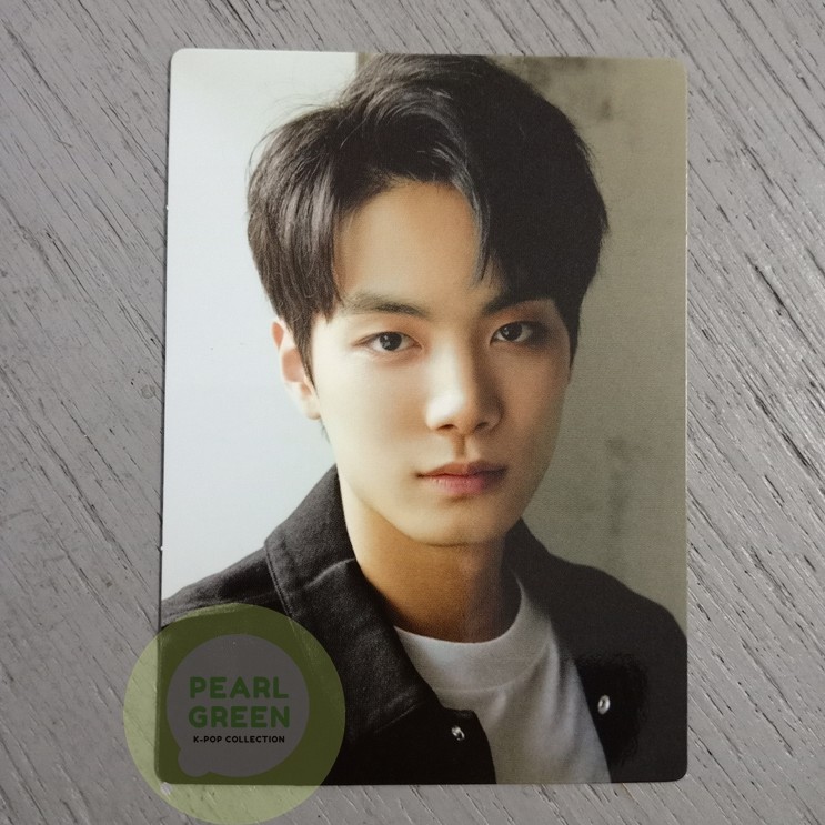 [Sharing] NU'EST W NUEST W - Waiting Q - JR Jonghyun Photocard Official