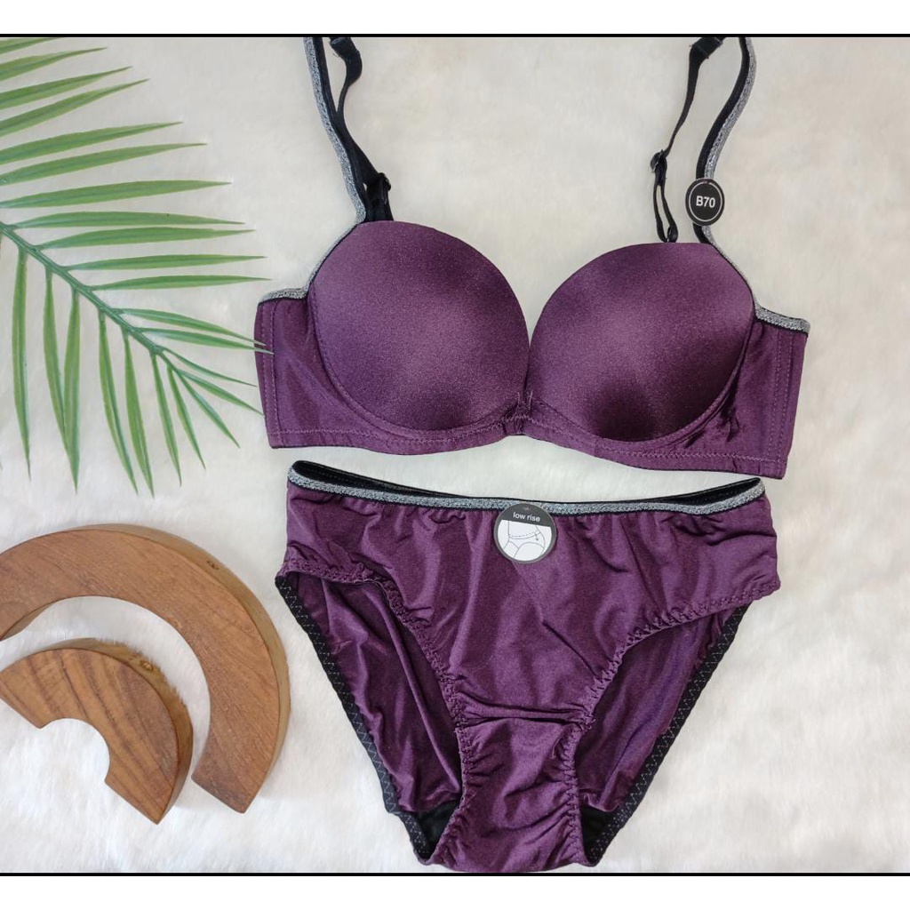 Set Bra + CD Piere Cardin Warna Ungu Tua Size 32 B Push Up Bra Tipe 707-73497B