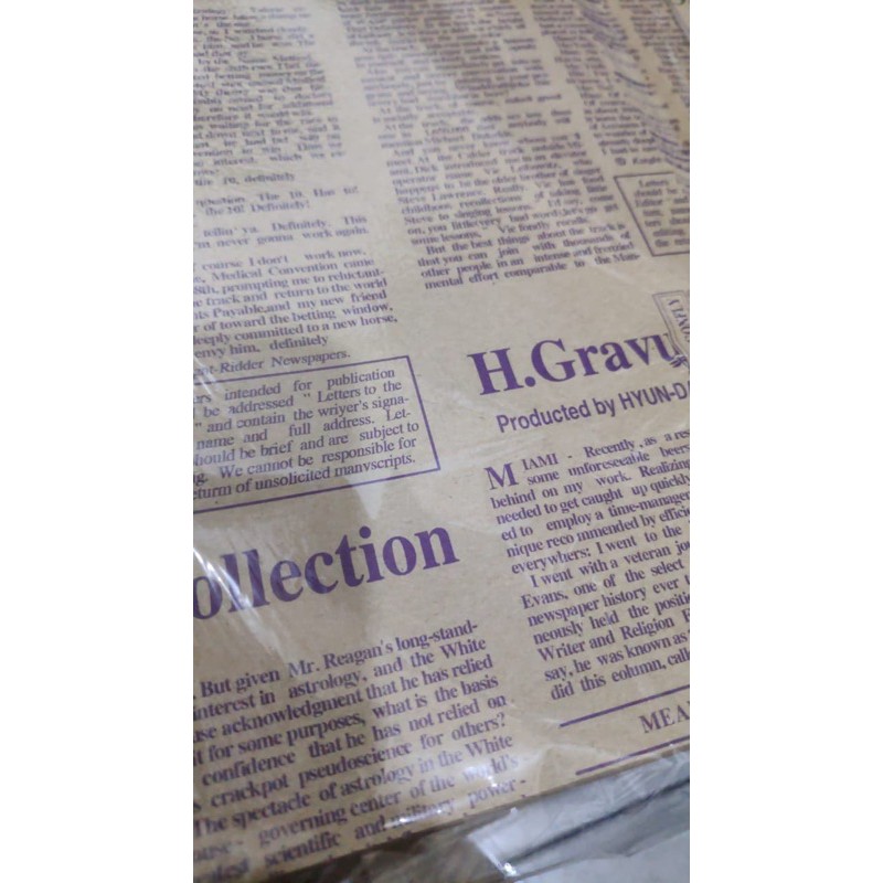 PREMIUM VINTAGE CRAFT PAPER KERTAS BUKET PEMBUNGKUS BUNGA HAND BOUQUET-Newspaper Purple