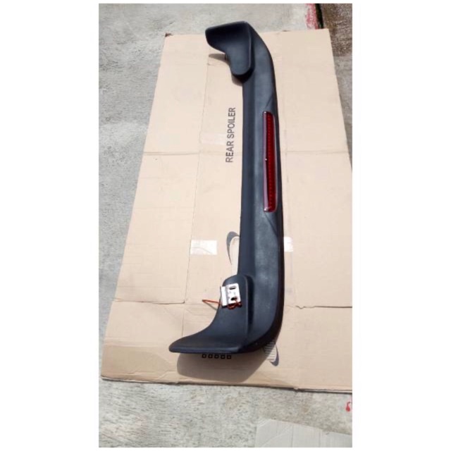 SPOILER LAMPU TOPI BELAKANG MOBIL EPOXY FEROZA FEROSA
