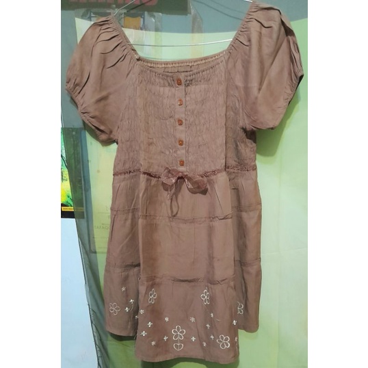 Preloved Atasan Wanita Badan Smoke Coklat