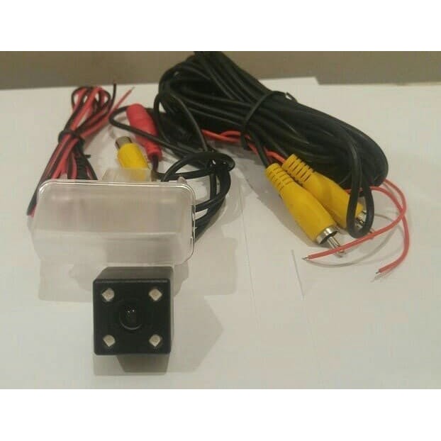 KAMERA khusus new innova 2016/kamera mundur mobil innova reborn