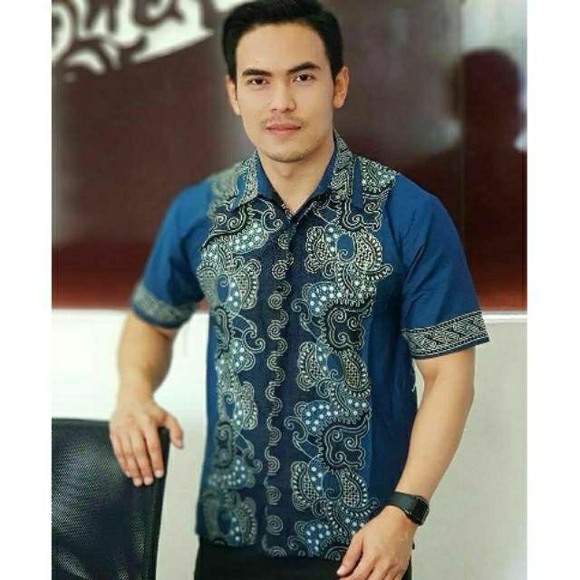 Kemeja/hembatik/bajubatik/pakaianbatik/pakaianpria/batikpria/batikbagus/batikcowok Semi Labirin