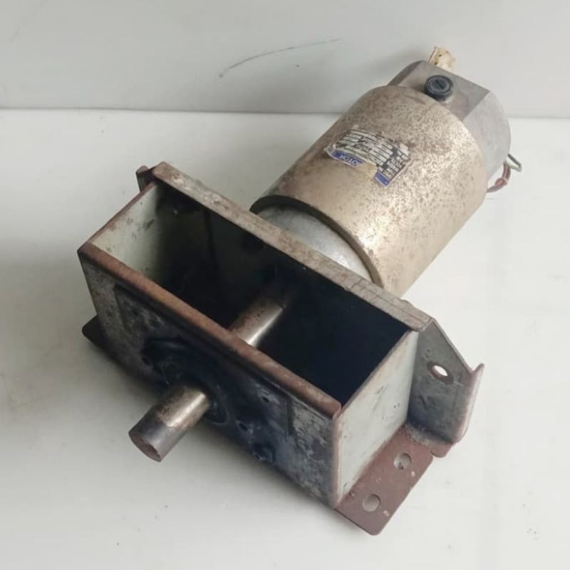 Generator DC motor DTM 70-60 40W low Rpm high Voltage