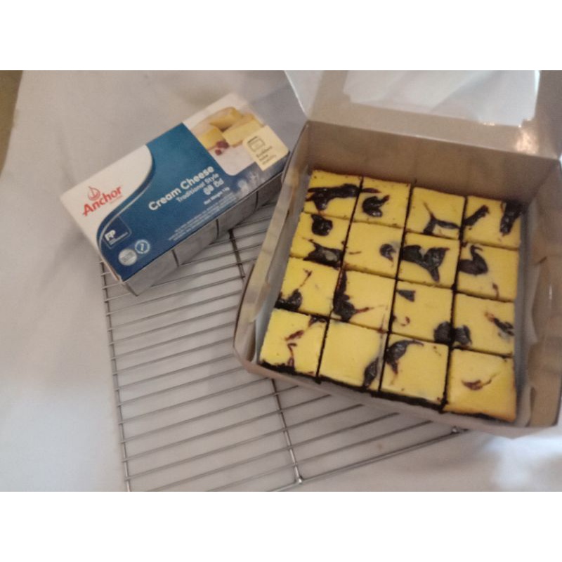 

creamchesse brownies | brownies panggang keju | brownies premium