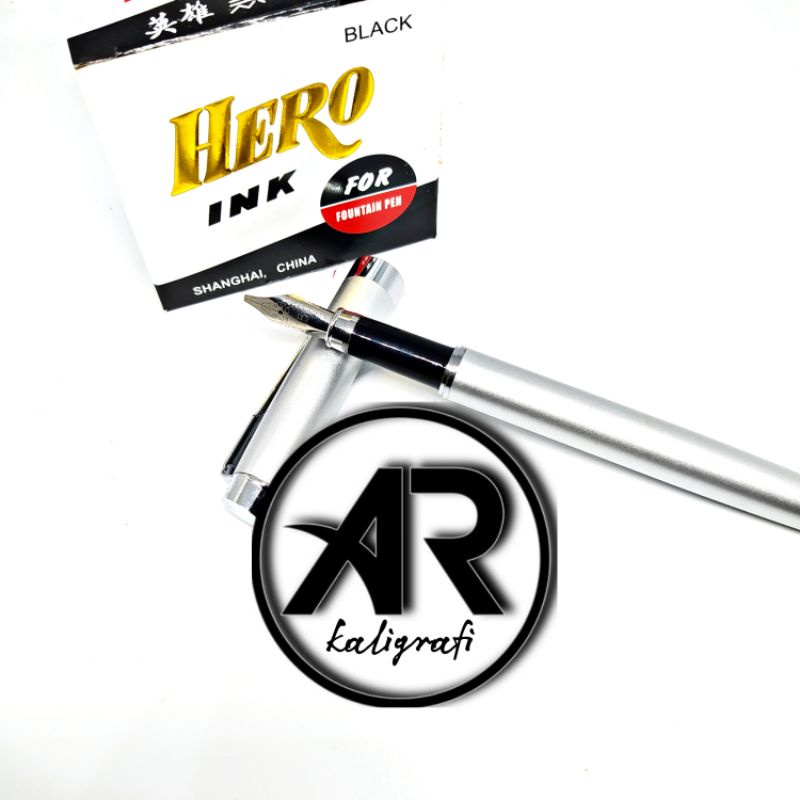

Fountain pen kaligrafi Nib 1,5 Mm warna silver untuk menulis ijazah tinta isi ulang