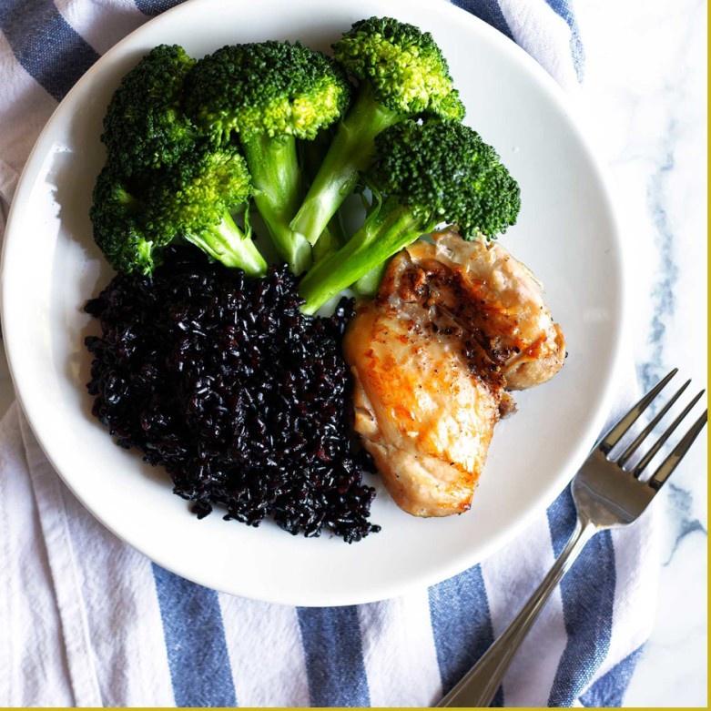 

Big Sale - Beras Hitam Dua Tani 1kg, kualitas cocok untuk diet