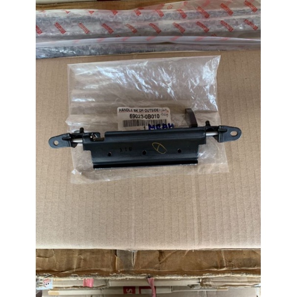Handle Handel Pintu Bagasi Belakang Kijang Capsul Kapsul 1997 1998 1999 2000 2001 2002 2003 2004 Ori