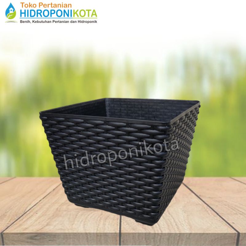 KUDAKU - pot ANYAMAN 20 cm hitam - pot bibit - pot tanaman hias