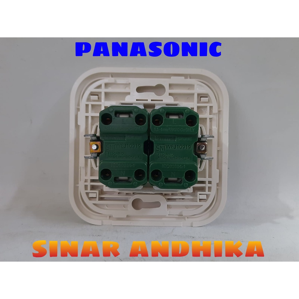 STOP KONTAK DOUBLE UNIVERSAL PUTIH PANASONIC WEJ 78029+WEJ 10919