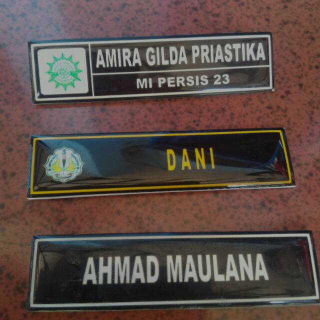

Nametage
