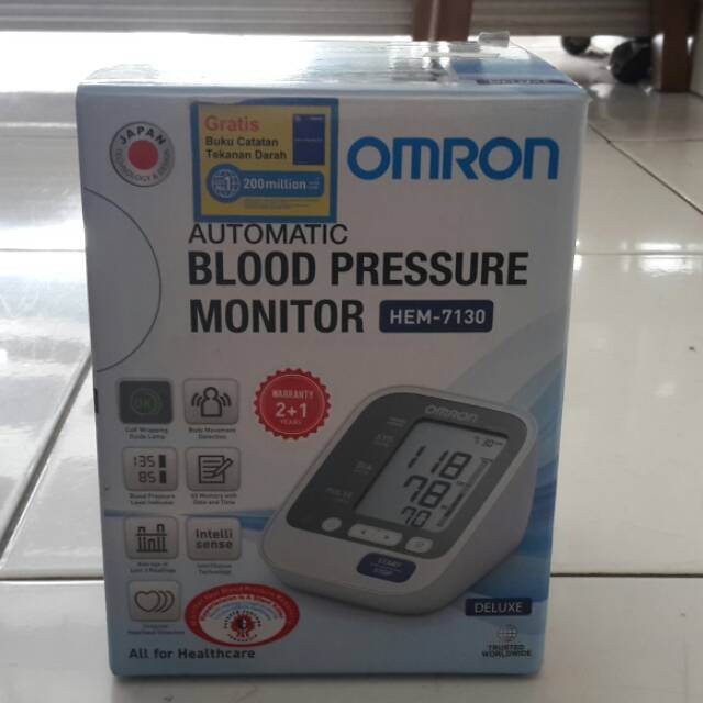 BLOOD PRESSURE MONITOR