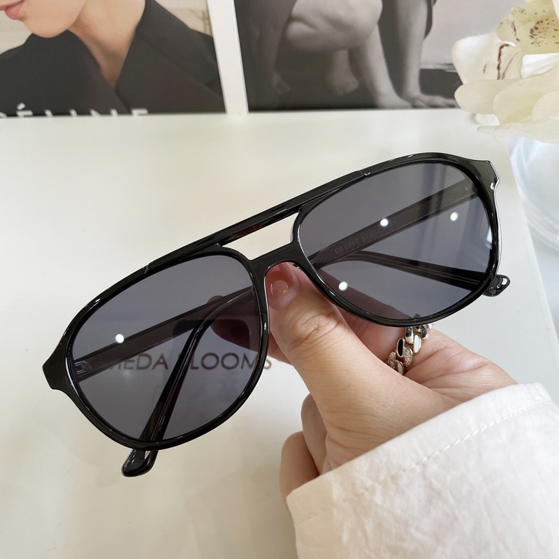 (YUZHU) COD Baru Kedatangan Korea Fashion Style Aviator Sunglasses Untuk Wanita/Pria Retro Oval Shades Untuk Wanita