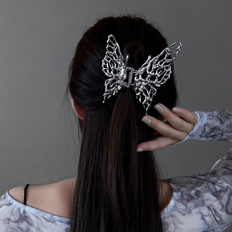 Jepit Rambut Model Butterfly Hollow Bahan Metal Gaya Vintage Untuk Wanita