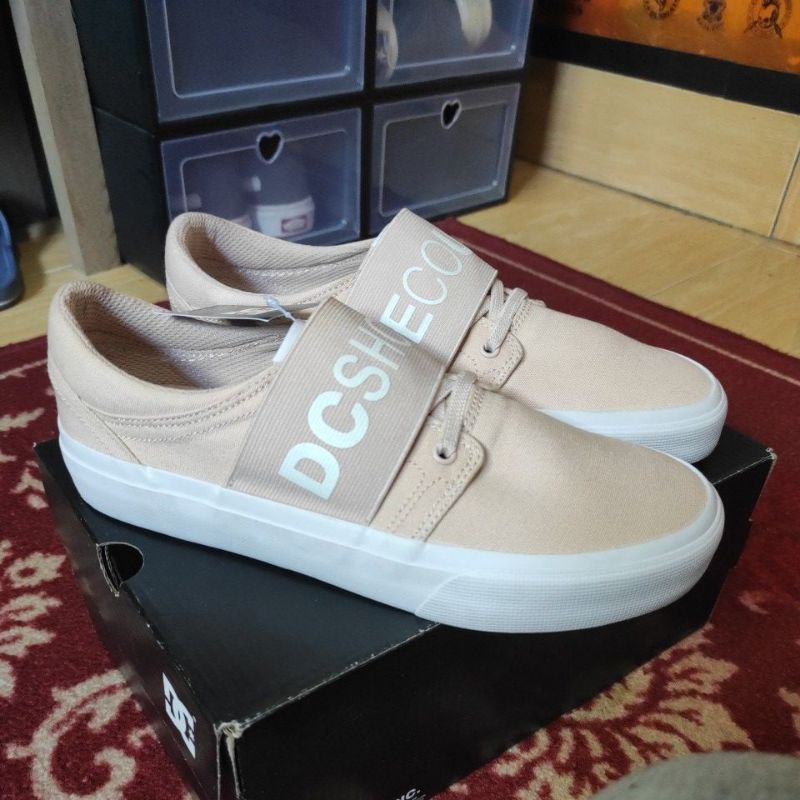 Dc trase slip on pink