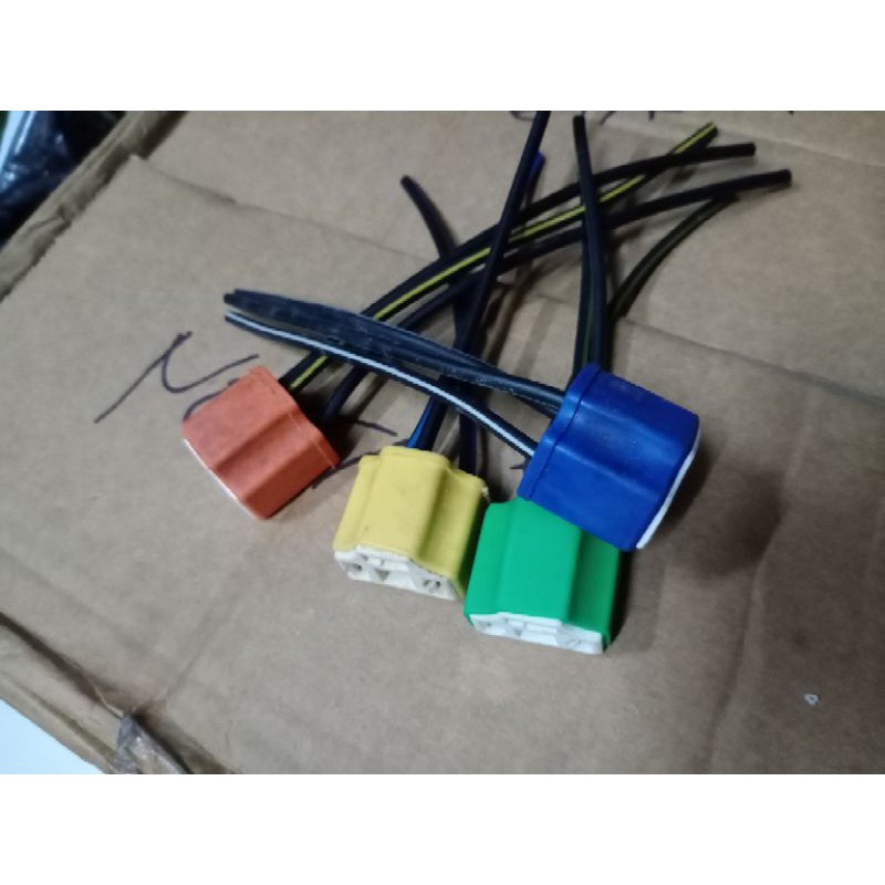 SOCKET LAMPU SEAL BEAM WARNA RANDOM