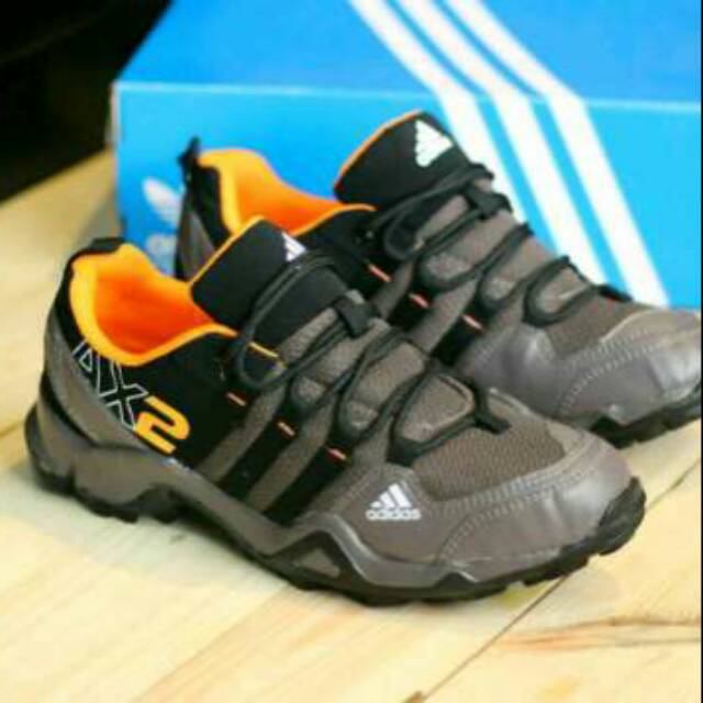 Sepatu adidas ax2 original