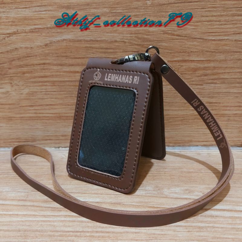 

Tempat Id Card Kulit LEMHANAS Lipat Holder Id Card LEMHANAS Kalung Lipat