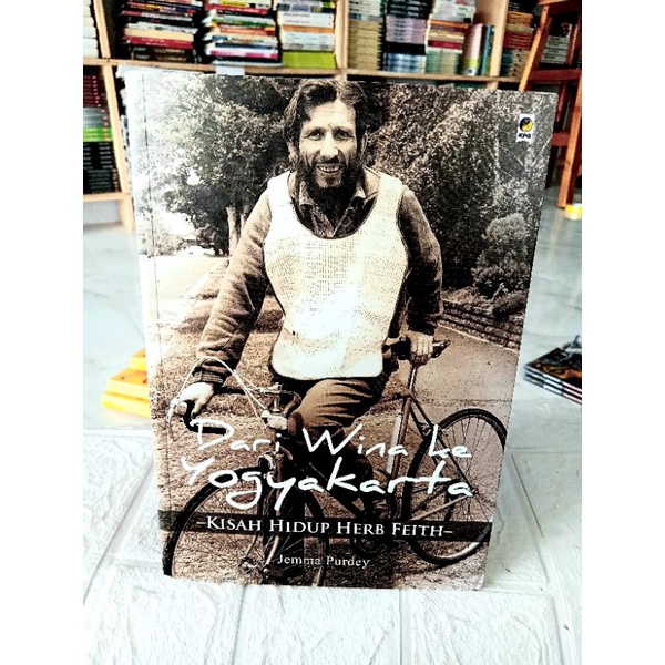 BUKU DARI WINA KE YOGYAKARTA | KISAH HIDUP HERB FEITH