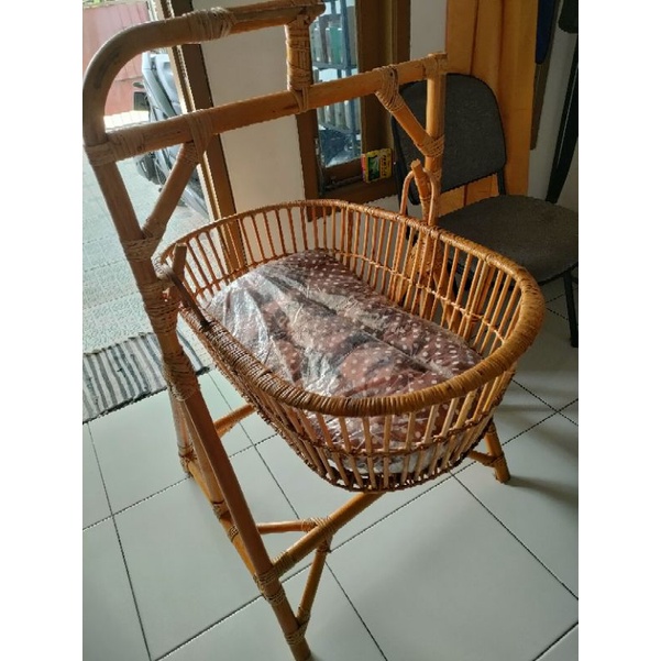 Preloved Ayunan Rotan Bayi