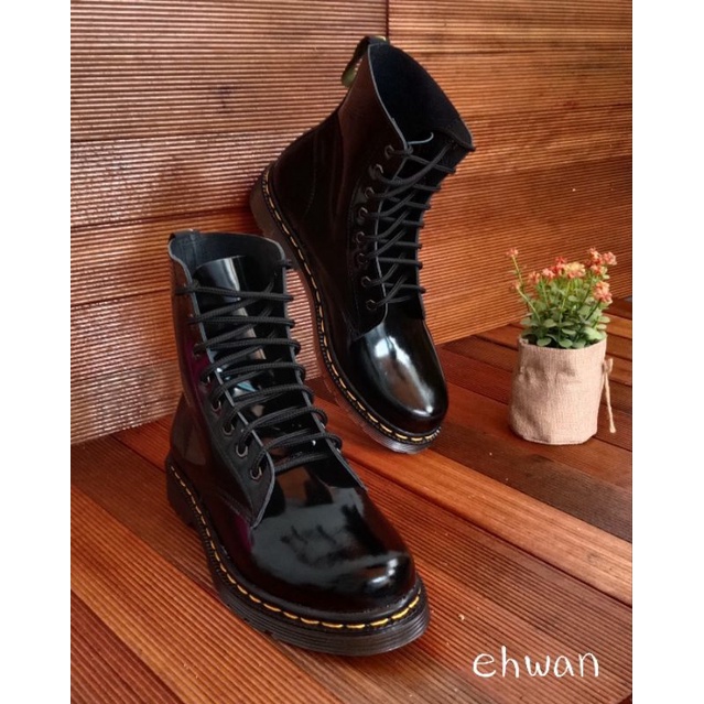 sepatu boot 8hole kulit sapi asli original ewhan mirip docmart