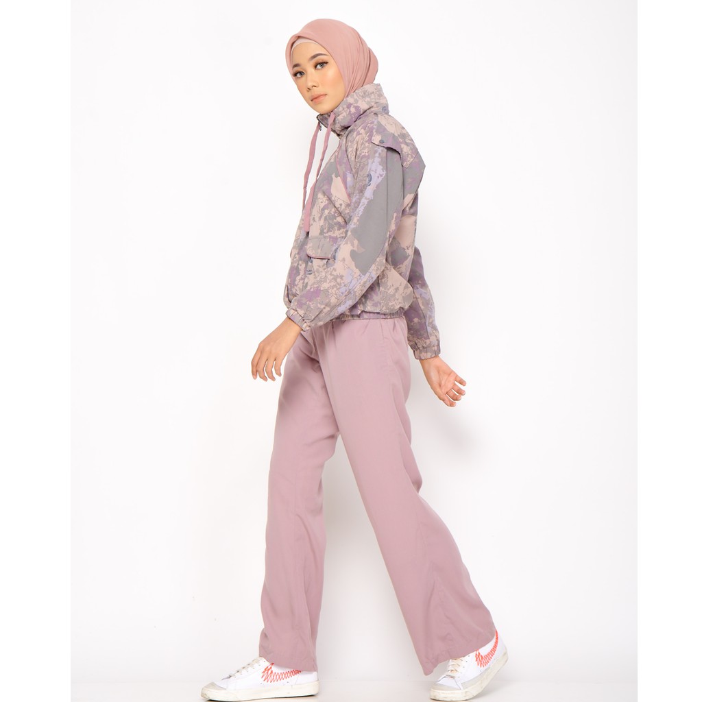 ZM Zaskia Mecca - Geva Purple Jaket - Jelita Indonesia - Edisi Lamun Ombak-4