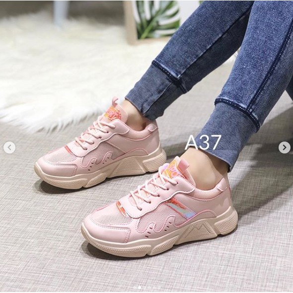 Sepatu Sneakers A37