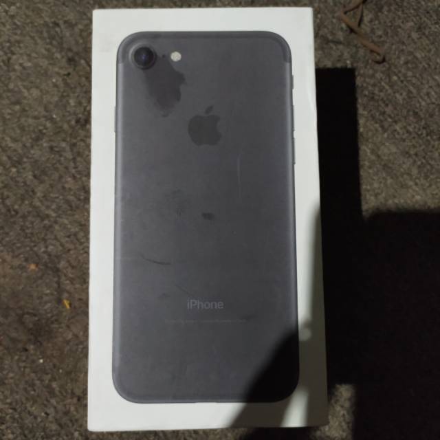 

Box/dus iPhone 7 blackmatte fullset