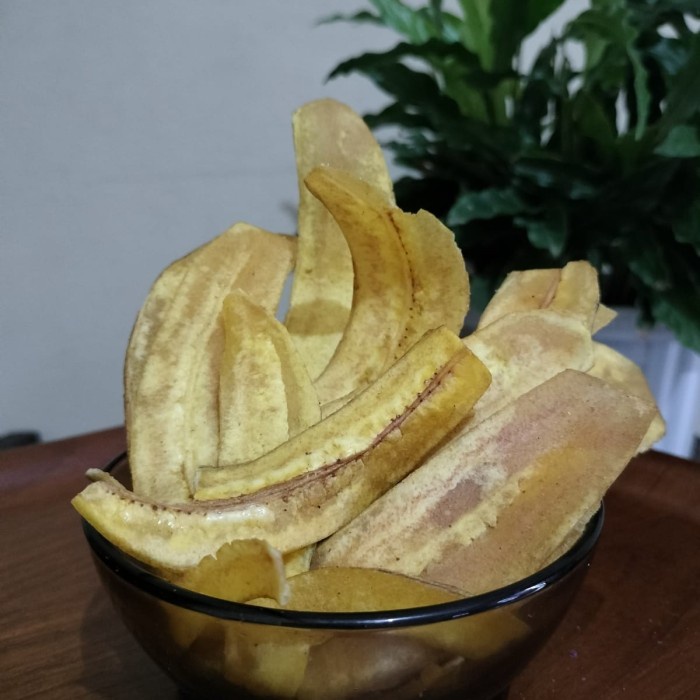 

kripik pisang asin 500 gram-keripik pisang asin-kiripik cauKeripik Pisang Renyah 500gram - Kiripik Cau Kiloan - Kripik Pisang Asin Kiloan Calingcing Garut - Keripik Pisang Grosir dan Eceran renyah