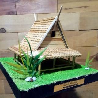 Prakarya Miniatur Rumah Adat Indonesia dari Stik Es Krim Prakarya Miniatur Rumah Adat Indonesia dari Stik Es Krim