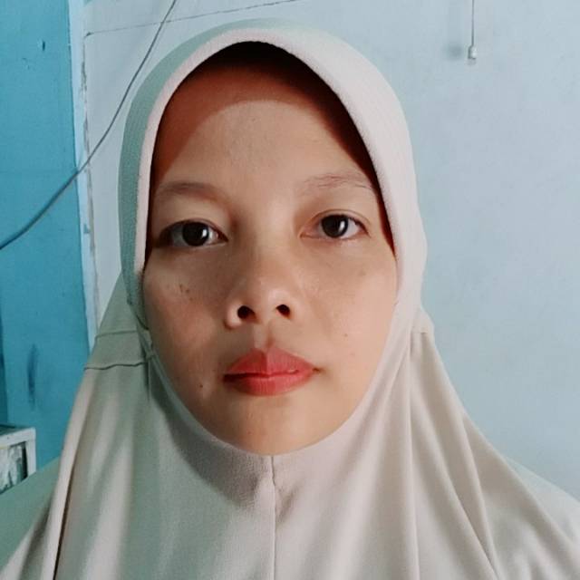 yuni_tri_akbar_ghazi