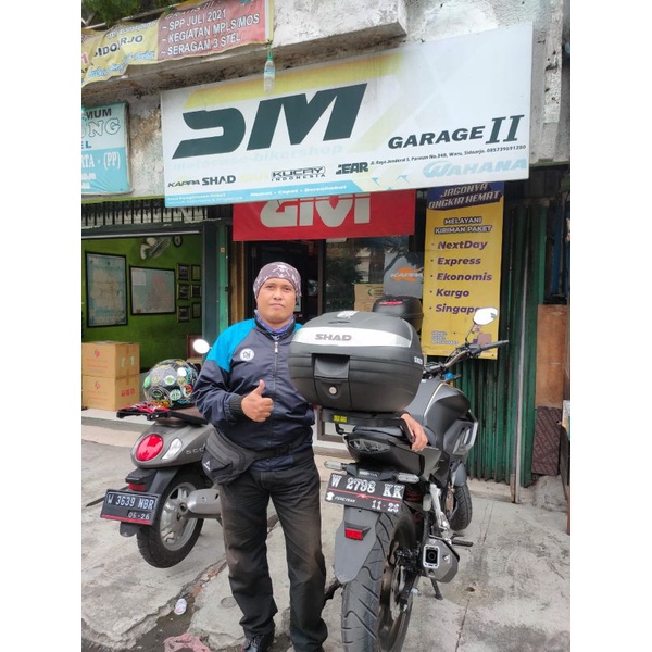 Topbox shad sh29 box motor kecil muat helm untuk honda yamaha kawasaki suzuki dll