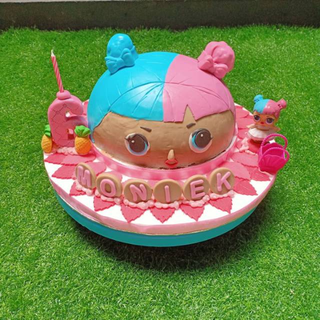 

LOL karakter coklat Pinata