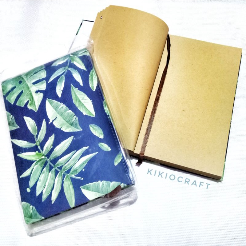 

Notebook/Buku Tulis/Buku Catatan Booshe Cover Daun Estetik A5 HC